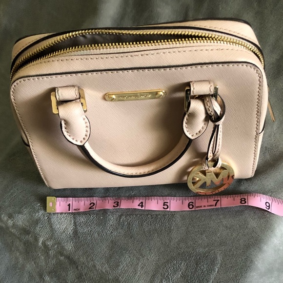 Michael Kors Small Satchel - Picture 8 of 10
